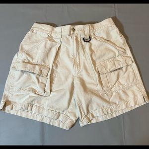 Men’s size medium Columbia PFG shorts